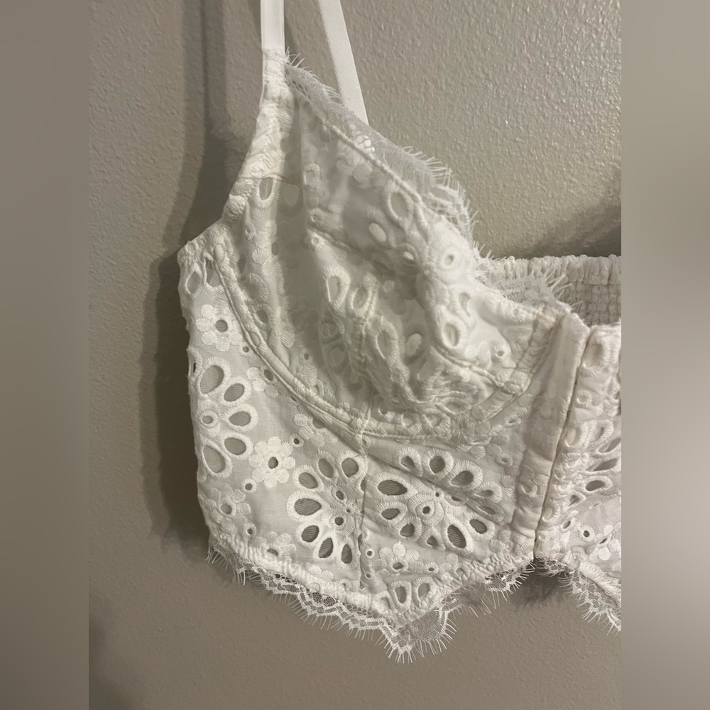 Anthropologie White Eyelet Crop Top - Picture 4 of 7